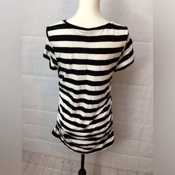 Xl black & white ruched top. Cato (0134) - Picture 2 of 3